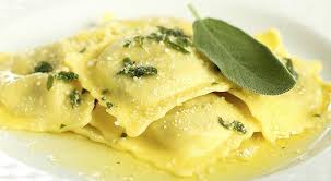 Ravioli burro e salvia